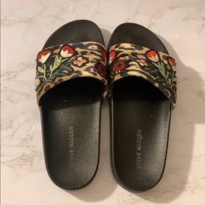 Steve Madden Slides